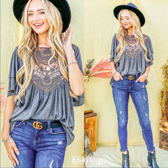 ❤️LAST ONE! Boho Double Sleeve Super Soft Knit Front Lace Detail Top! - Picture 2 of 10